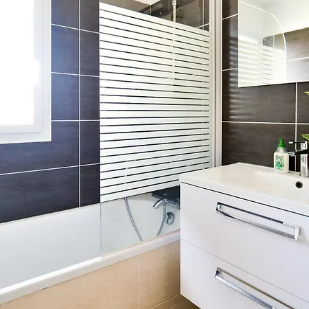 Maison Recente Proche Centre-ville, 8 Personnes