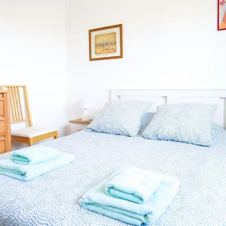 度假居 Maison Recente Proche Centre-ville, 8 Personnes *