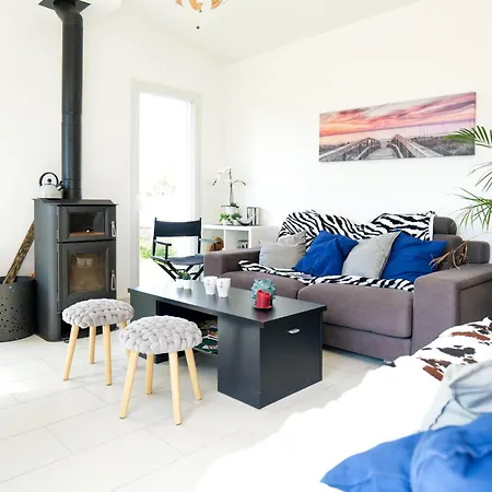 度假居 Maison Recente Proche Centre-ville, 8 Personnes 莱萨布勒-多洛讷