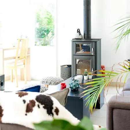 Holiday home Maison Recente Proche Centre-ville, 8 Personnes