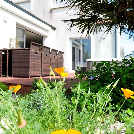 度假居 Maison Recente Proche Centre-ville, 8 Personnes 莱萨布勒-多洛讷